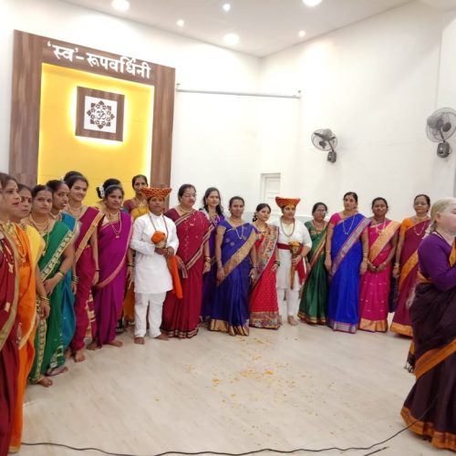 महिलांचे कौतुक